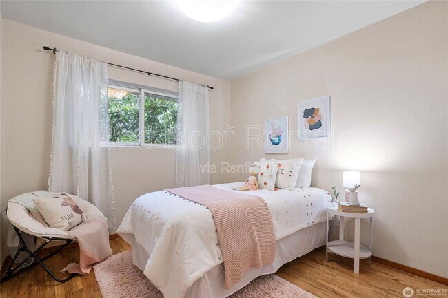 Building Photo - 11807 96th Ave SW