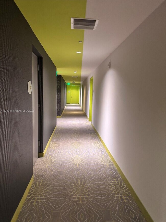 Building Photo - 501 NE 31st St