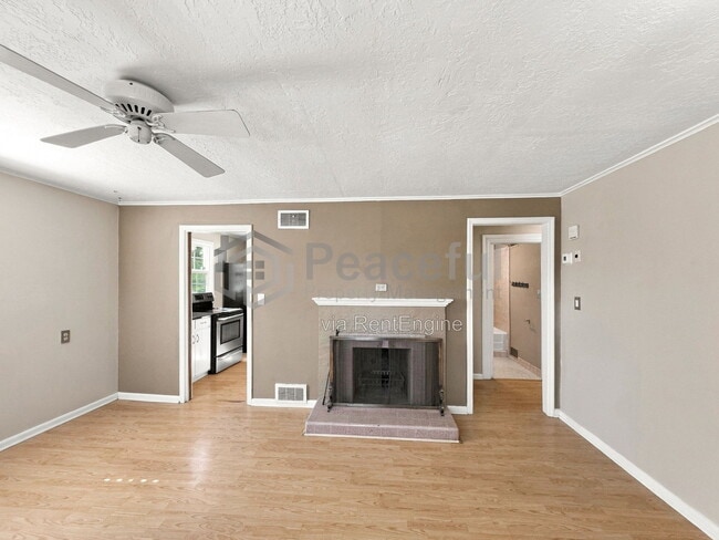Building Photo - 575 I St