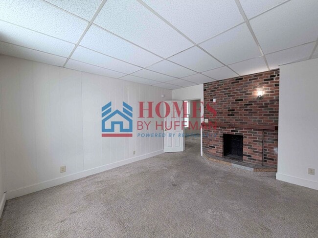 Building Photo - Two Bedroom House | Deposit Special $500