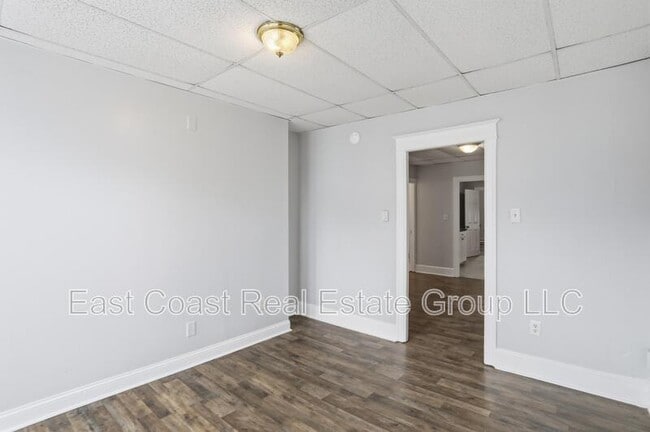 Building Photo - 207 N Mulberry St