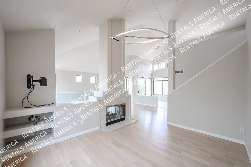 Building Photo - 7400 E Gainey Club Dr