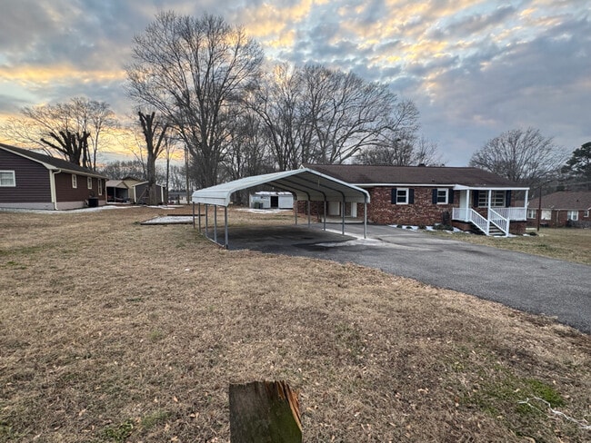 Building Photo - 261 State Rd S-42-9222