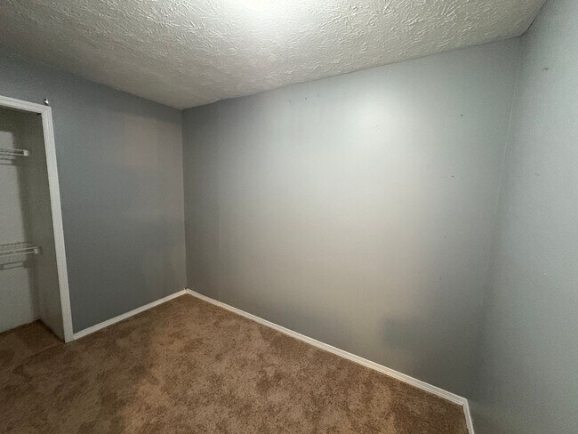 Building Photo - The Colonies 2BR+Office, 1Car Garage – West Knoxville