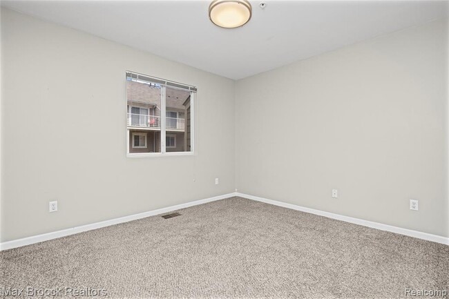 Building Photo - 1071 Beaver Run