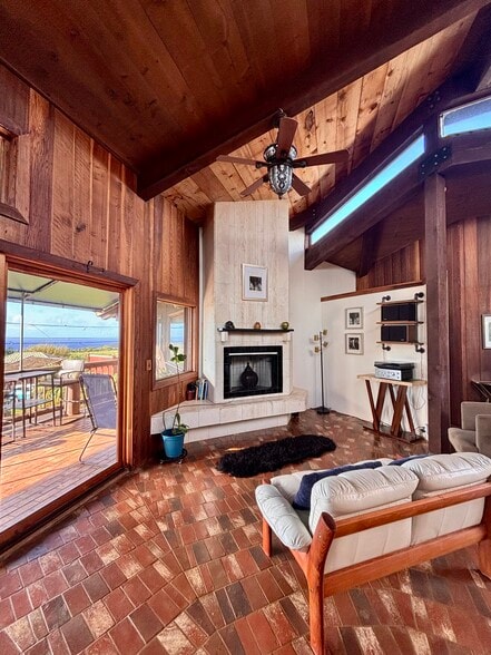 Building Photo - 3928 Ulu Alii St