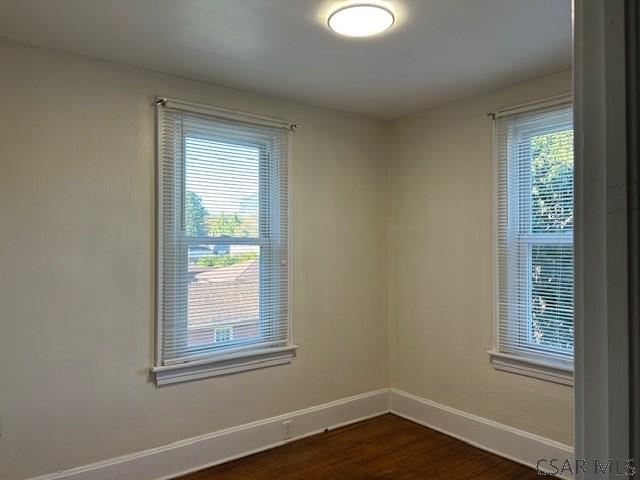 Building Photo - 828 Carnegie Ave