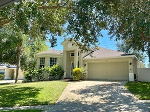 Building Photo - Gorgeous 3/2 Pool Home in Apopka's Parkside at Errol Estate!