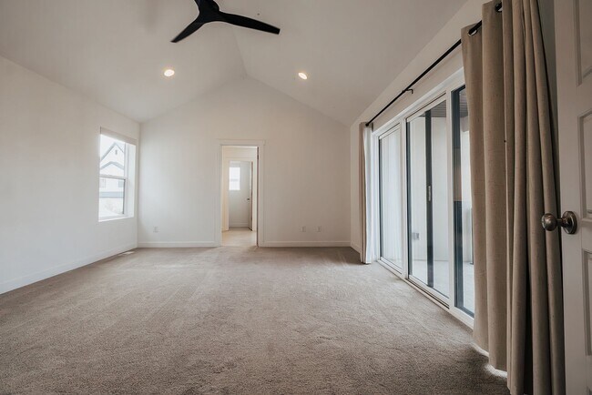 Building Photo - Stunning 4 Bedroom Home in Lehi with Great Amenities!