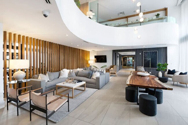 Building Photo - 101 Bowen St