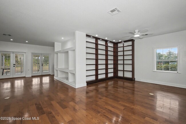 Building Photo - 4005 Jake Ave