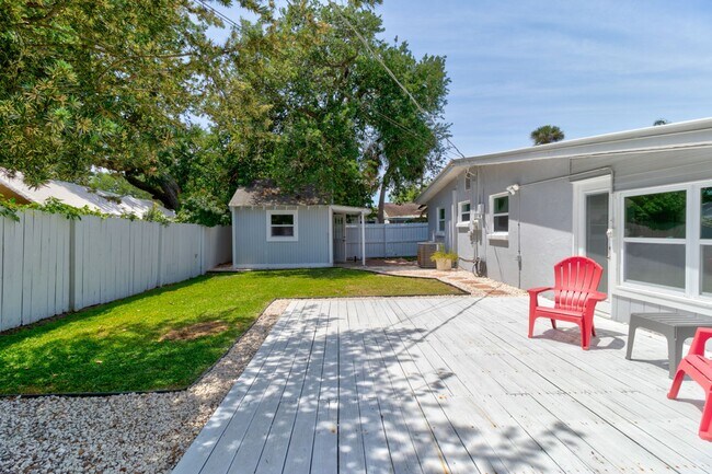 Building Photo - 2/1 Ormond Beachside Bungalow