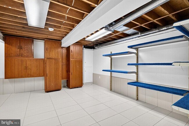 Building Photo - 12 Mershon Ln