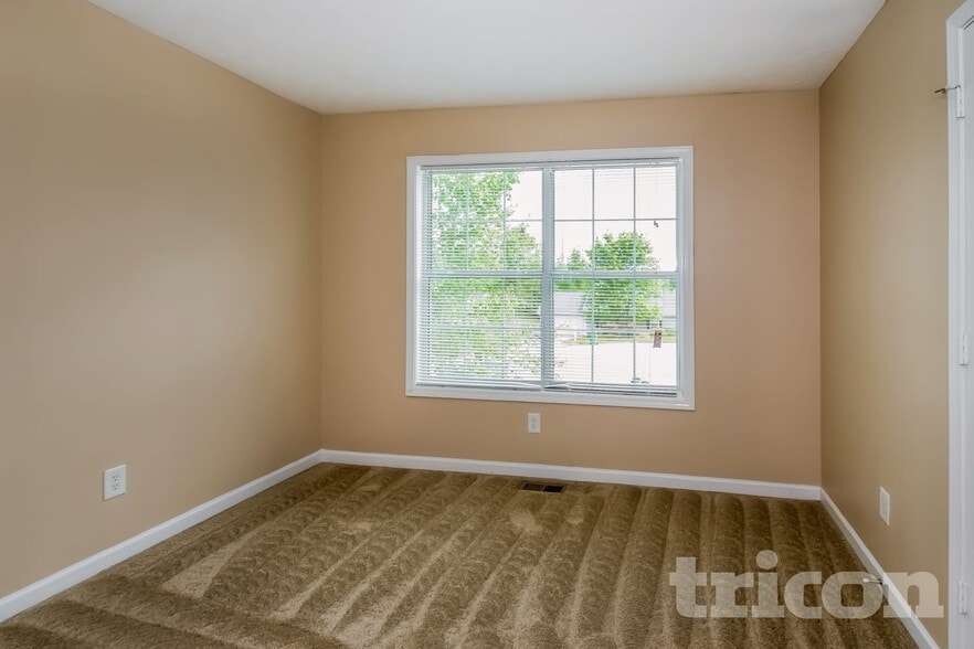 Building Photo - 50 Weldon Pl