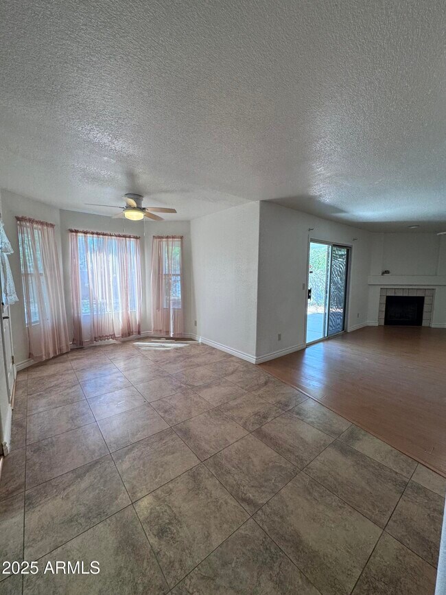 Building Photo - 8631 W Monte Vista Rd