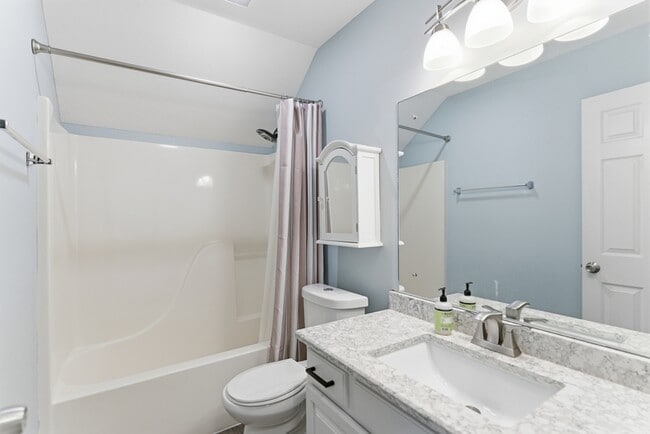 Building Photo - 10012 Double Tree Rd