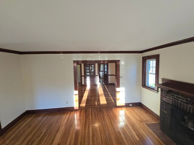 Primary Photo - 56 Creeley Rd