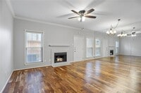 Building Photo - 3800 Tanglewilde St