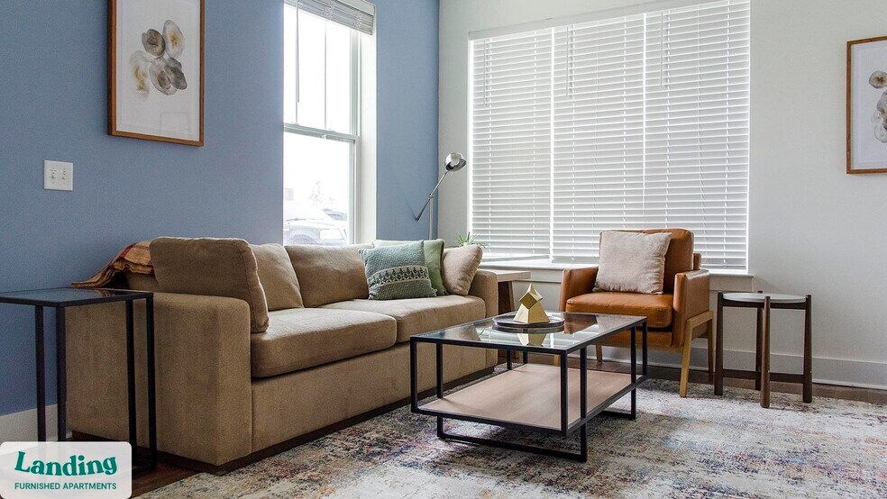 Primary Photo - 901 Kelly Green Ln