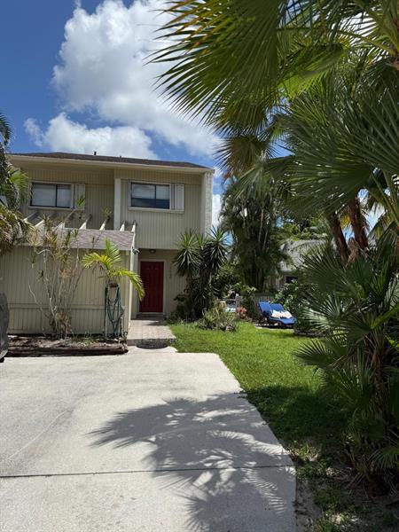 Primary Photo - 12400 Westhampton Cir