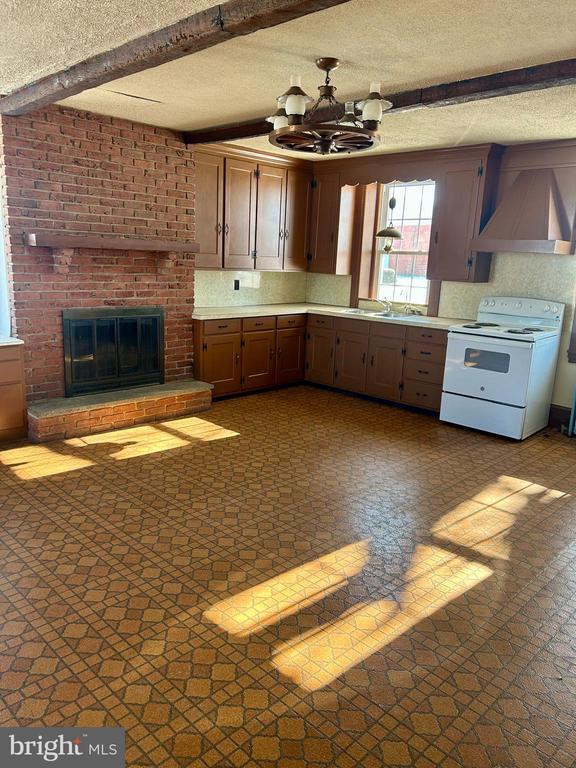 Building Photo - 3418 Limestone Rd