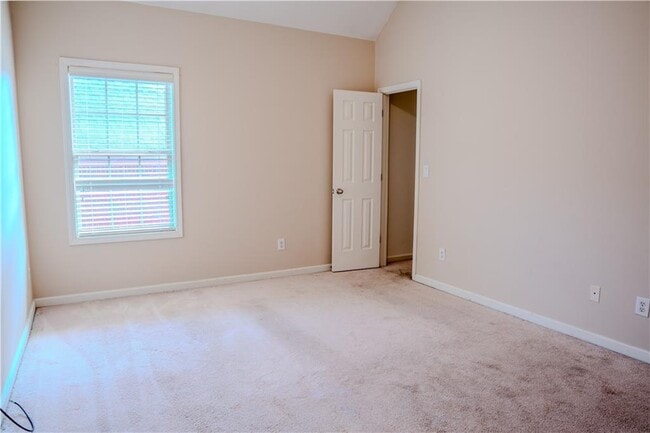 Building Photo - 69 Serenity Point