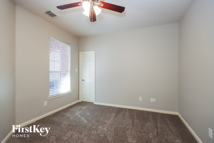 Building Photo - 17506 Buck Island Ct