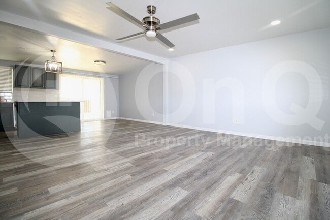 Building Photo - 7570 E Logan Dr