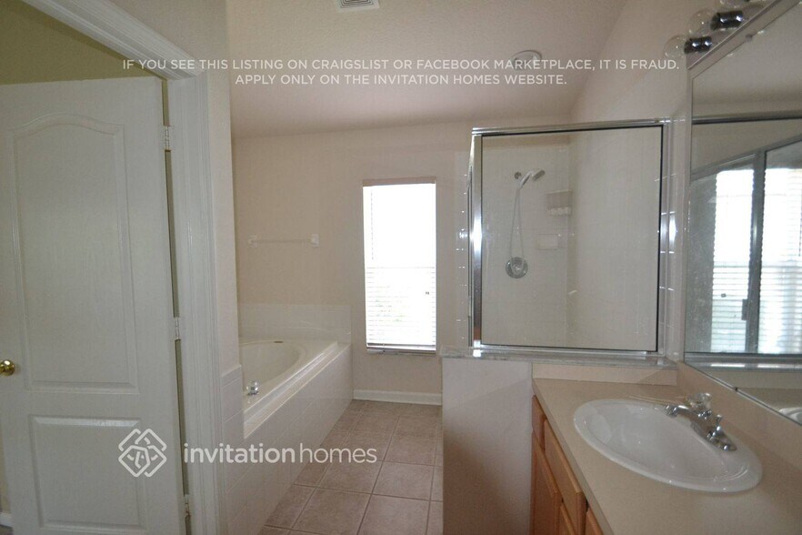 Building Photo - 4315 Marchmont Blvd
