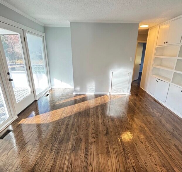 Building Photo - 6383 Elevation Rd