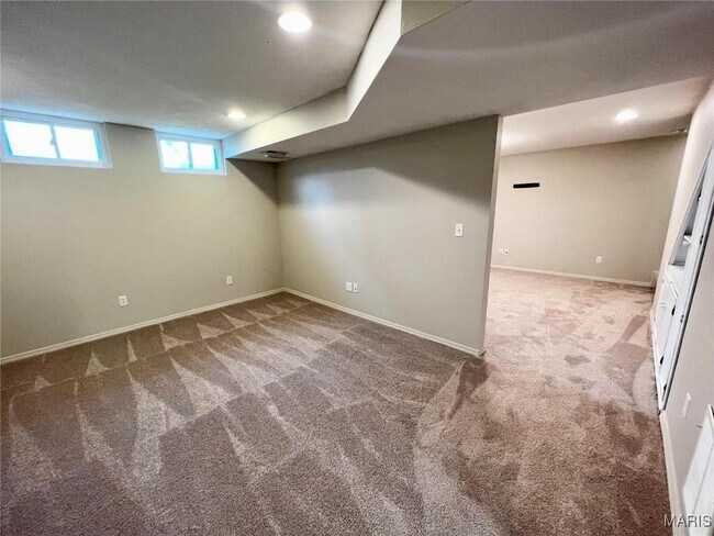 Building Photo - 520 Ironwood Dr