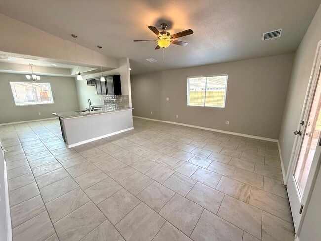 Building Photo - Newly Built 3-Bedroom, 2-Bath Home in a Prime Location Near Hospital & Shopping!