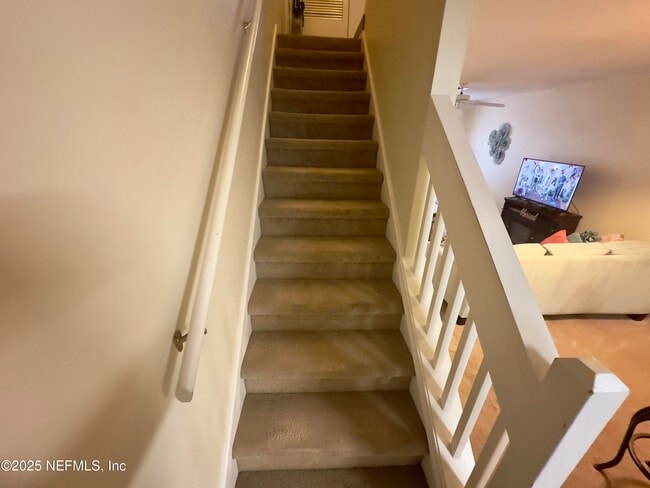 Building Photo - 12311 Kensington Lakes Dr