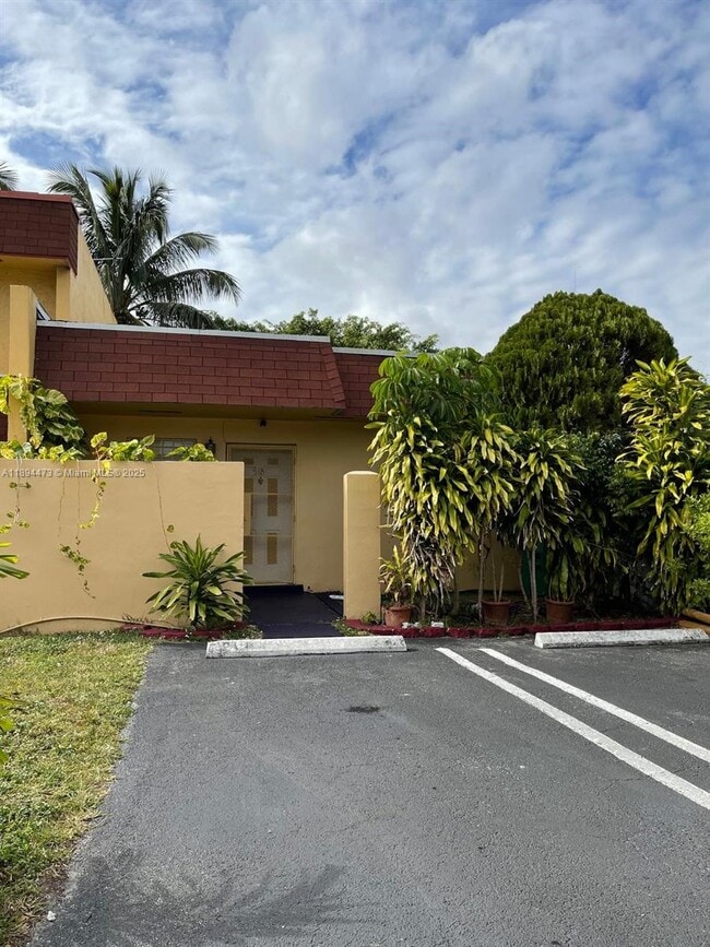 Building Photo - 518 NW 179th St