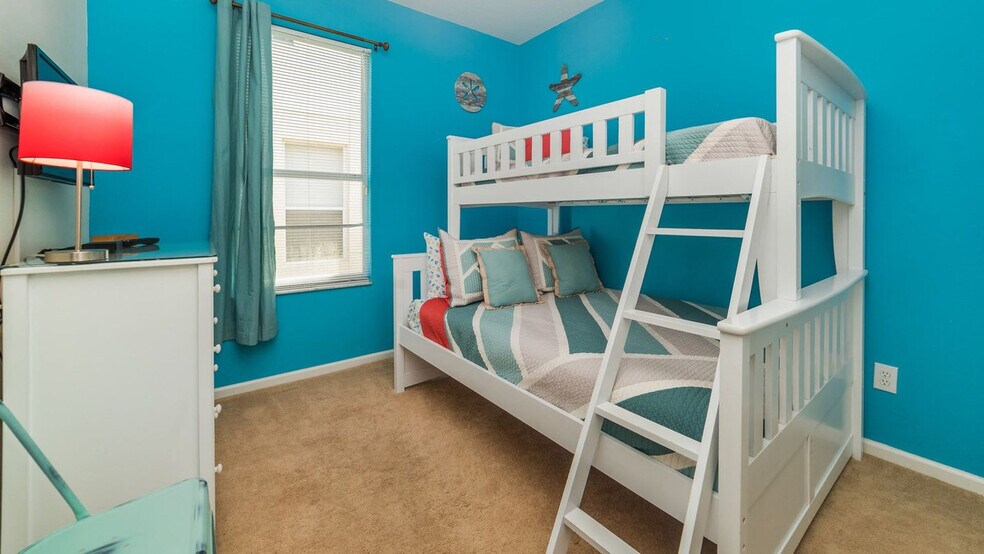 Building Photo - 8137 Sun Palm Dr