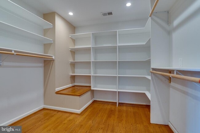 Building Photo - 1206 Riggs Ct