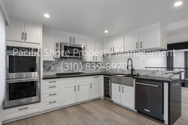 Building Photo - Lush and Lavish Three Bedroom Neatly Tucked Away In The Villa Vallarta Townhouse Community