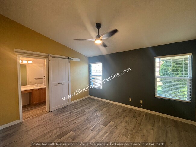Building Photo - 2570 W Camino Del Grijalva