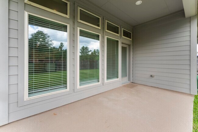 Building Photo - 156 Buckeye Dr