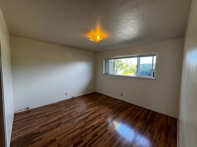 Building Photo - 430-436 Hodgson - DNT$ [PRM: Brittany] (2)