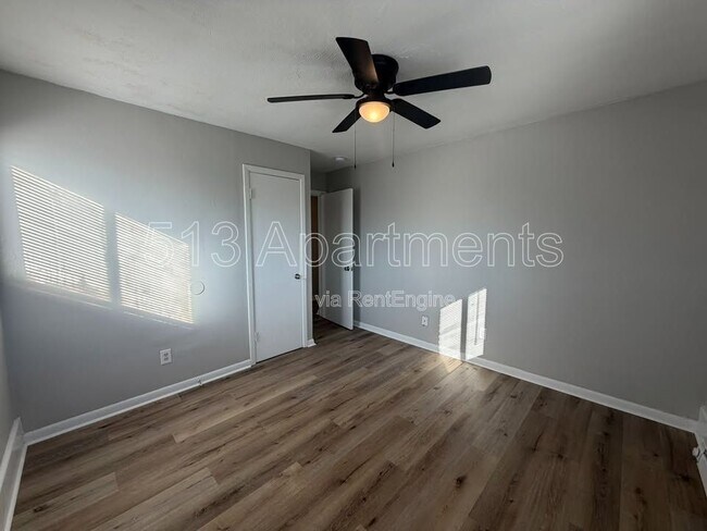 Building Photo - 5146 Carthage Ave