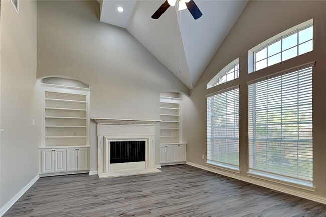 Primary Photo - 30215 Stoney Plain Dr