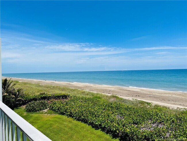 Building Photo - 10102 S Ocean Dr