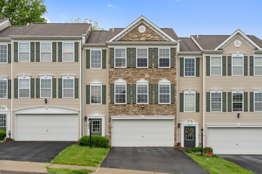 Building Photo - 1228 Gneiss Dr