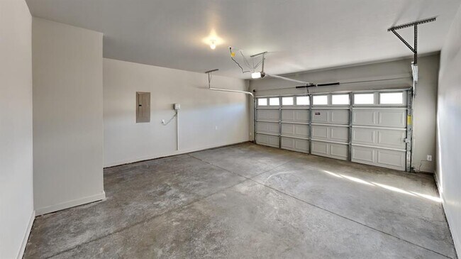 Building Photo - 4412 NE 123rd St