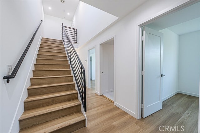 Building Photo - 5251 Agnes Avenue 2