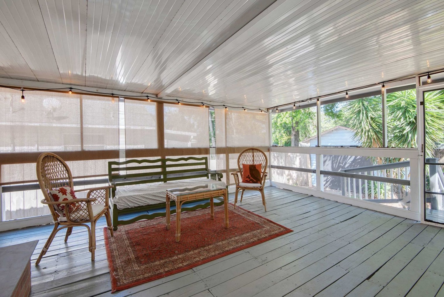 Building Photo - 108 E Flora St