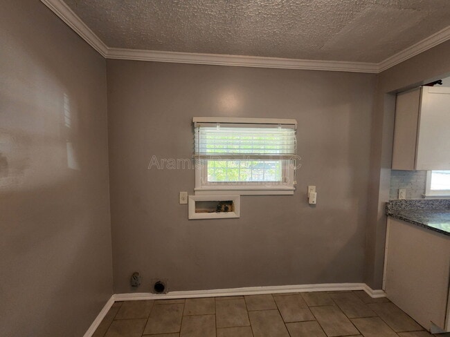 Building Photo - 120 Burbank Dr NW