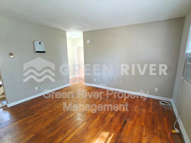 Building Photo - 11620 Charlie Rd