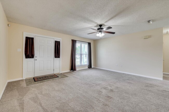 Building Photo - 125 Cyndee Cir